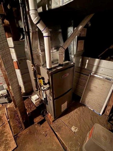 1610 3 Avenue North, Lethbridge, AB - Indoor Photo Showing Basement