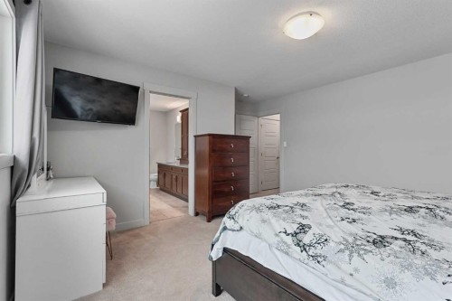 806 Miners Boulevard West, Lethbridge, AB - Indoor Photo Showing Bedroom