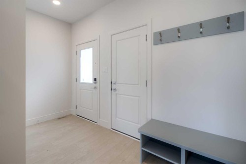 4517 31 Avenue South, Lethbridge, AB - Indoor Photo Showing Other Room