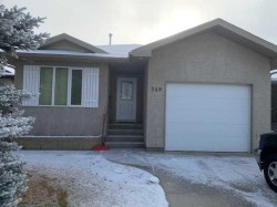 749 Blackfoot Terrace WEST Lethbridge, AB T1K 7Y6