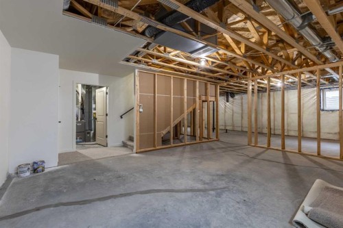 112 E 300 S, Raymond, AB - Indoor Photo Showing Basement