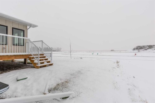 112 E 300 S, Raymond, AB - Outdoor