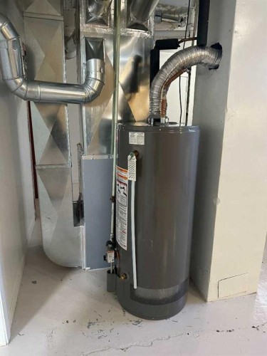 114 3 Avenue North, Vauxhall, AB - Indoor Photo Showing Basement