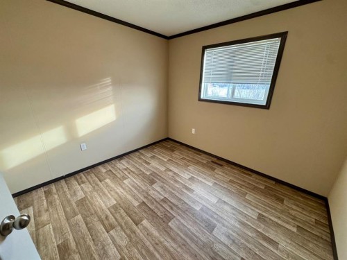 95041A Hwy 2, Fort Macleod, AB - Indoor Photo Showing Other Room