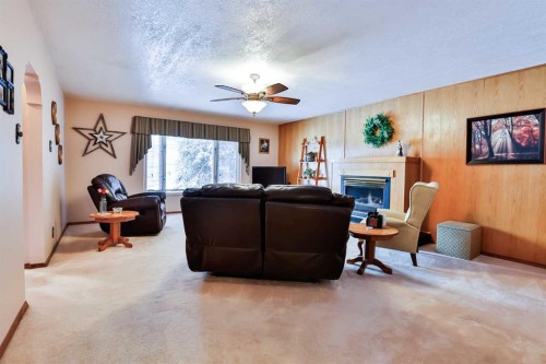1807 2 Avenue North, Lethbridge, AB - Indoor With Fireplace