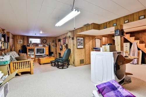 1807 2 Avenue North, Lethbridge, AB - Indoor