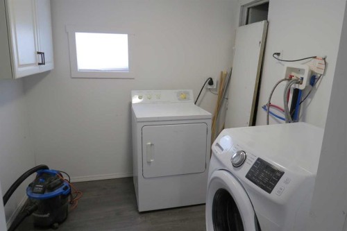 7 Parkland Estates, Raymond, AB 