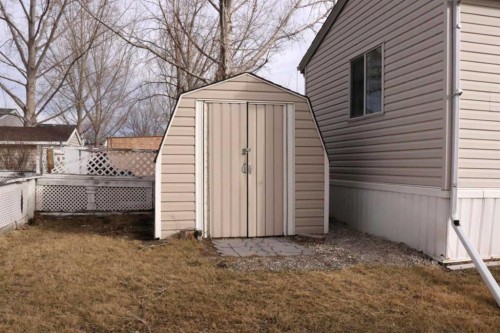 308 Station Boulevard, Coaldale, AB 