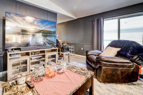 308 Station Boulevard, Coaldale, AB 