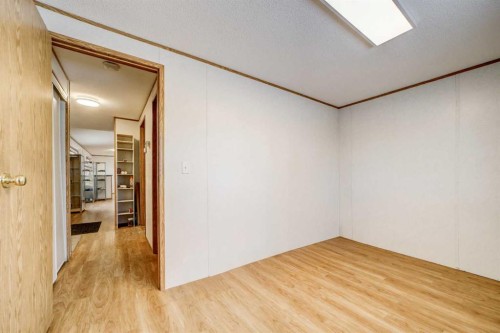 27 Westover Crescent West, Claresholm, AB - Indoor Photo Showing Other Room