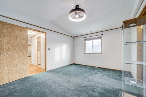 27 Westover Crescent West, Claresholm, AB - Indoor Photo Showing Other Room