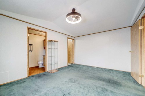 27 Westover Crescent West, Claresholm, AB - Indoor Photo Showing Other Room