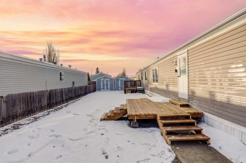 27 Westover Crescent West, Claresholm, AB - Outdoor With Exterior
