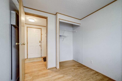 27 Westover Crescent West, Claresholm, AB - Indoor Photo Showing Other Room