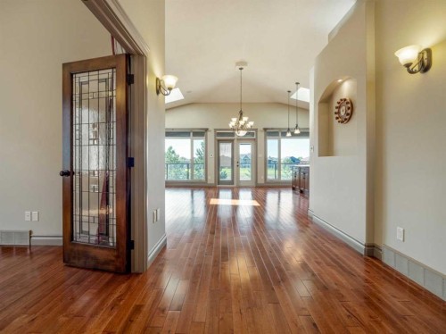 629 Southgate Boulevard South, Lethbridge, AB - Indoor Photo Showing Other Room