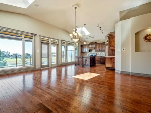 629 Southgate Boulevard South, Lethbridge, AB - Indoor