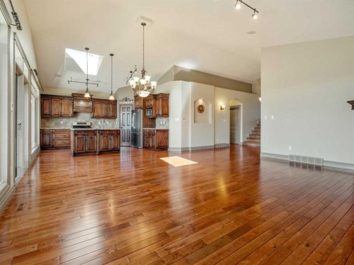 629 Southgate Boulevard South, Lethbridge, AB - Indoor Photo Showing Living Room