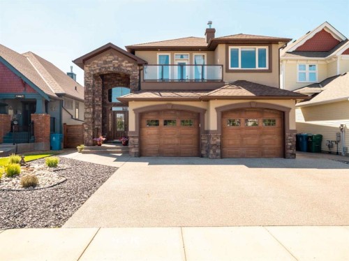 629 Southgate Boulevard South, Lethbridge, AB - Outdoor With Facade