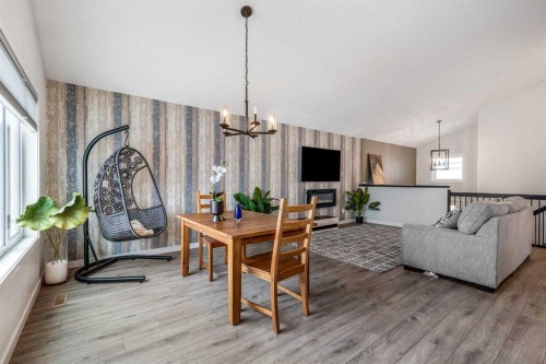 207 Moonlight Cove West, Lethbridge, AB - Indoor Photo Showing Living Room