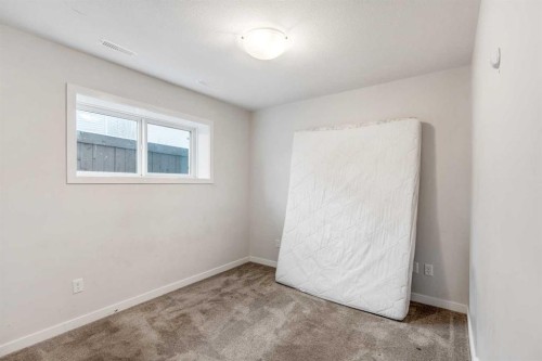 207 Moonlight Cove West, Lethbridge, AB - Indoor Photo Showing Other Room