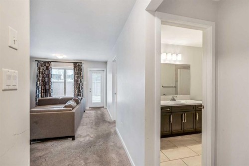 207 Moonlight Cove West, Lethbridge, AB - Indoor
