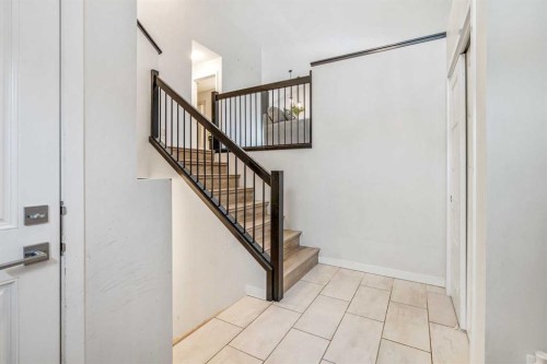 207 Moonlight Cove West, Lethbridge, AB - Indoor Photo Showing Other Room