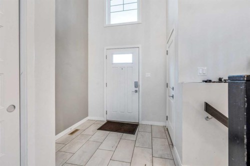 207 Moonlight Cove West, Lethbridge, AB - Indoor Photo Showing Other Room