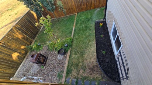 4817 7 Street, Coalhurst, AB - Outdoor