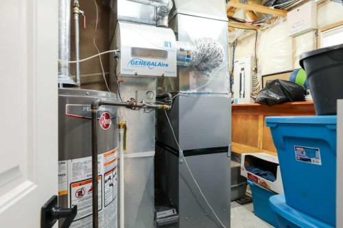 4817 7 Street, Coalhurst, AB - Indoor Photo Showing Basement