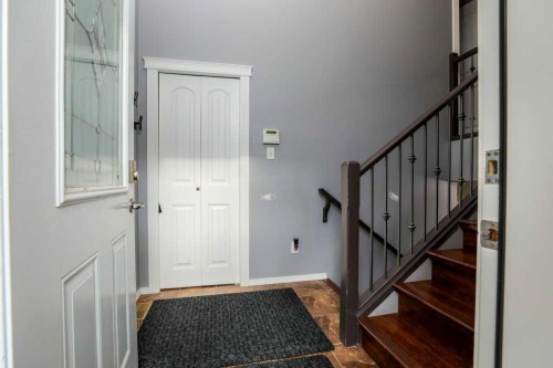 4817 7 Street, Coalhurst, AB - Indoor Photo Showing Other Room