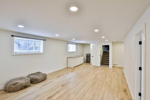 549 Riverhills Way West, Lethbridge, AB - Indoor