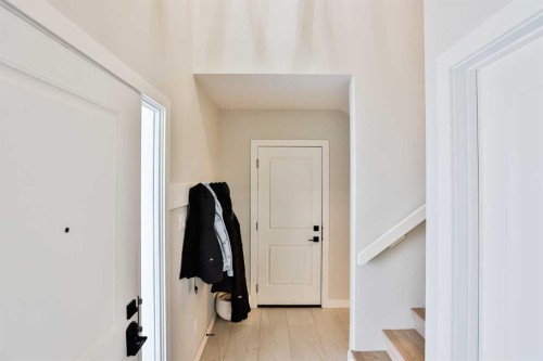 549 Riverhills Way West, Lethbridge, AB - Indoor Photo Showing Other Room