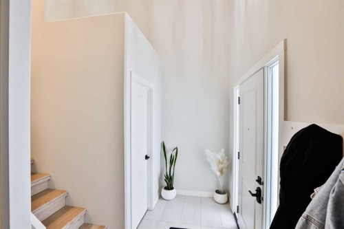 549 Riverhills Way West, Lethbridge, AB - Indoor Photo Showing Other Room