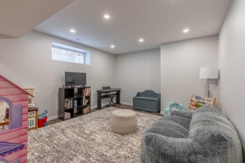 306 Twinriver Road West, Lethbridge, AB 