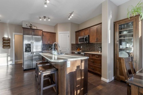 306 Twinriver Road West, Lethbridge, AB 