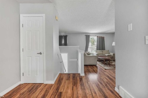 55 Chippewa Crescent West, Lethbridge, AB - Indoor Photo Showing Other Room