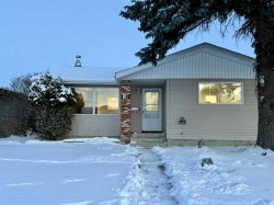 33 Greenview Close NORTH Lethbridge, AB T1H 4K8
