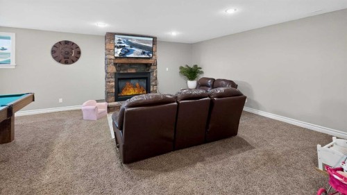 305 Lyndon Road, Fort Macleod, AB - Indoor With Fireplace