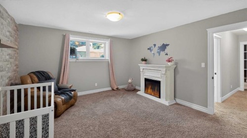 305 Lyndon Road, Fort Macleod, AB - Indoor Photo Showing Bedroom