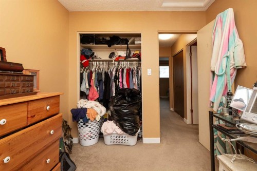 78 Pensacola Court West, Lethbridge, AB - Indoor