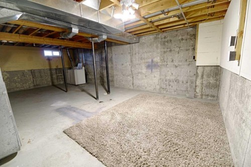 6-55 Lemoyne Crescent West, Lethbridge, AB - Indoor Photo Showing Basement
