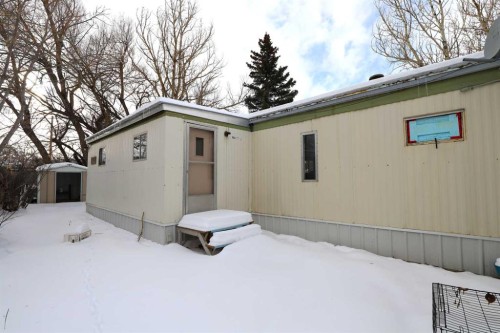 33-895 Elizabeth Street, Pincher Creek, AB 