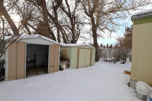 33-895 Elizabeth Street, Pincher Creek, AB 