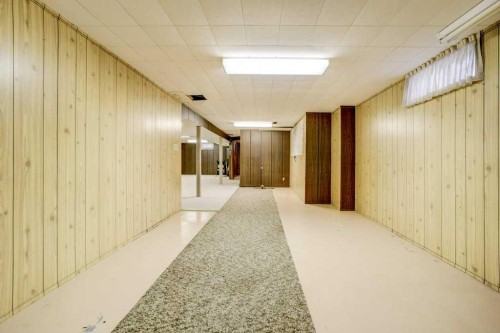 432 2 Avenue Ne, Milk River, AB - Indoor