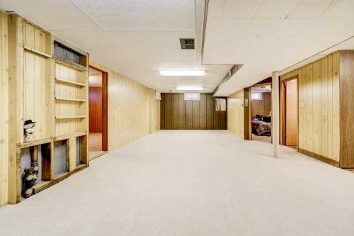 432 2 Avenue Ne, Milk River, AB - Indoor Photo Showing Other Room