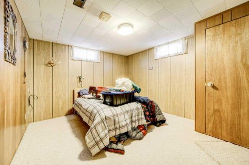 432 2 Avenue Ne, Milk River, AB - Indoor Photo Showing Basement