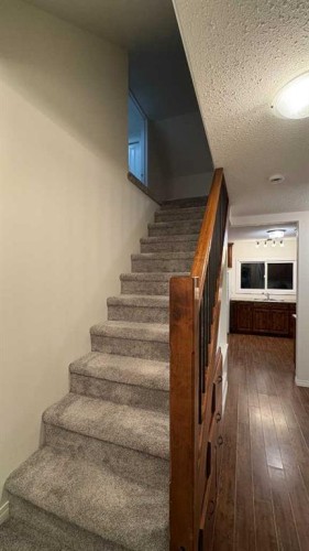 608 2 Street West, Bow Island, AB - Indoor Photo Showing Other Room