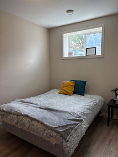 217 6 Avenue, Stirling, AB - Indoor Photo Showing Bedroom