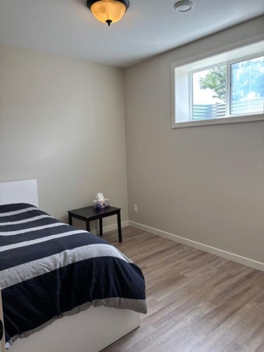 217 6 Avenue, Stirling, AB - Indoor Photo Showing Bedroom