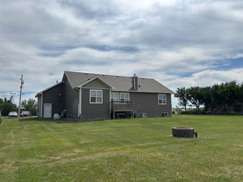 217 6 Avenue, Stirling, AB - Outdoor